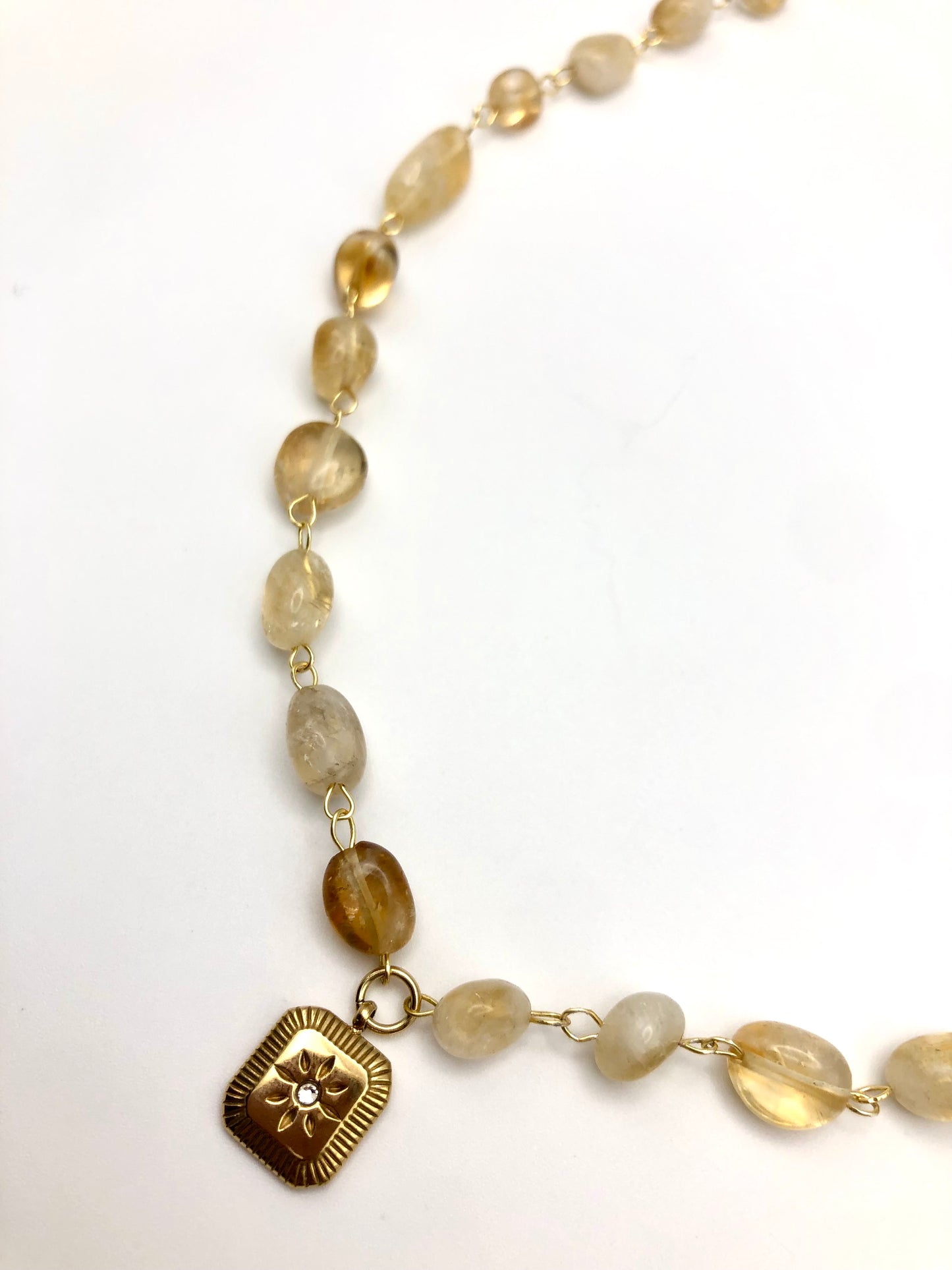 midnight sun necklace☀️