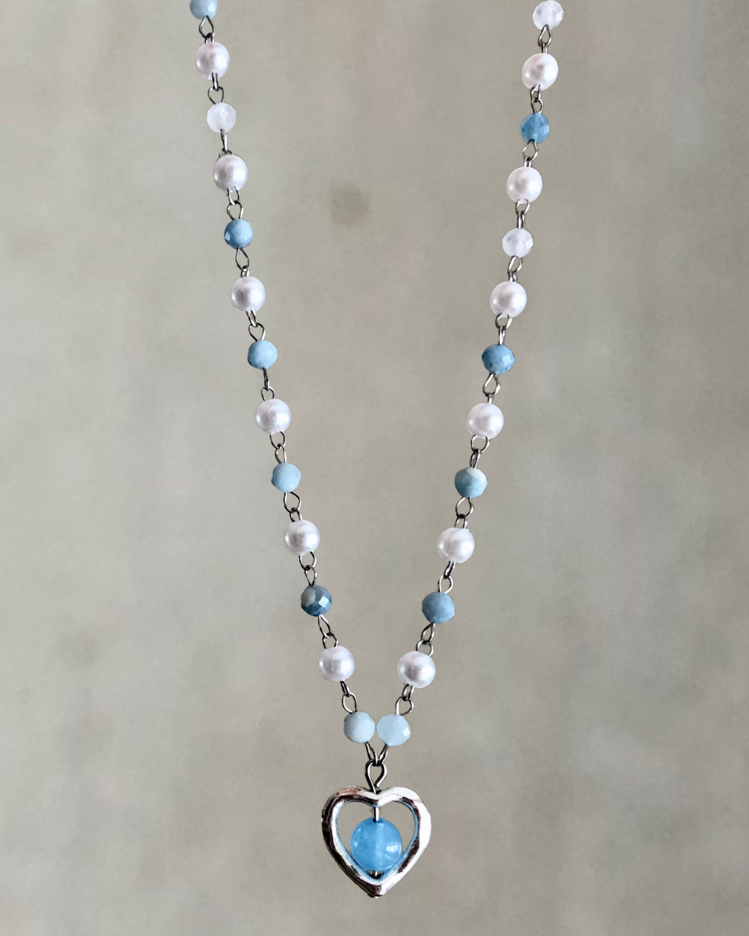 aquamarine heart necklace🐬