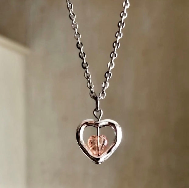 pink sweetheart necklace 🩷