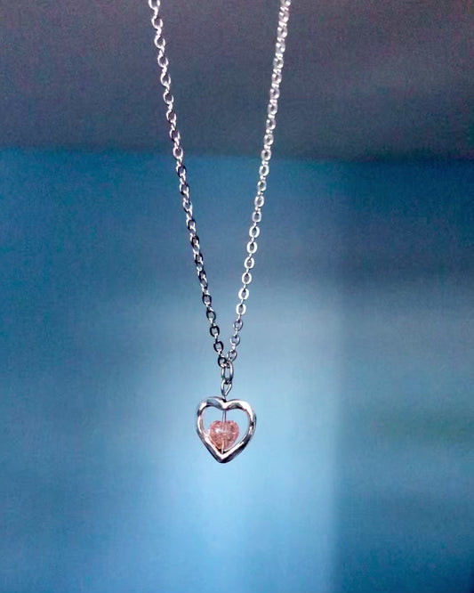 pink sweetheart necklace 🩷